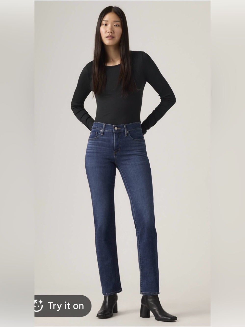 Levi's Women’s  Shaping Straight Stretch Denim Jeans SZ. 28”x32”